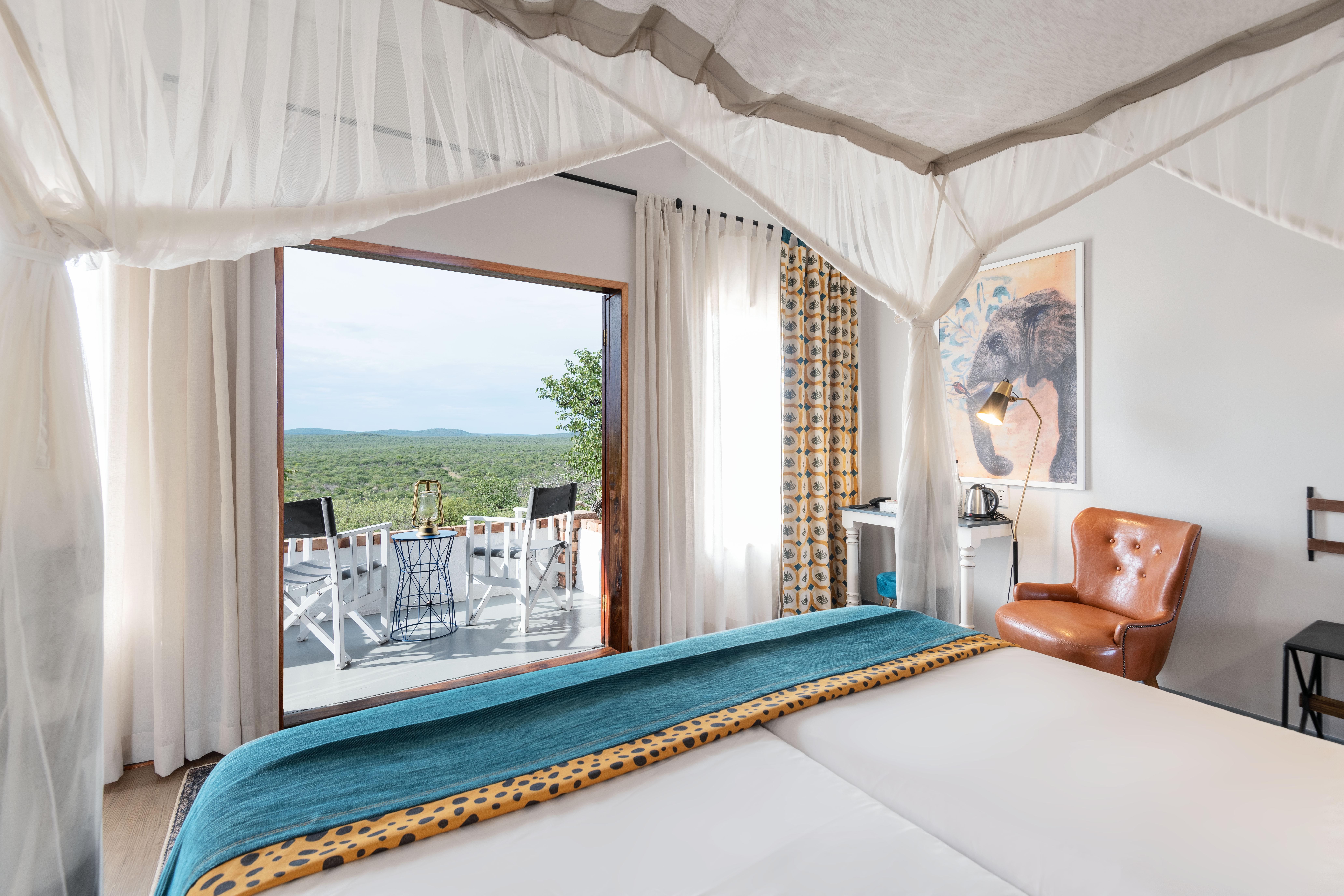 Gondwana Etosha Safari Lodge Okaukuejo Exteriör bild