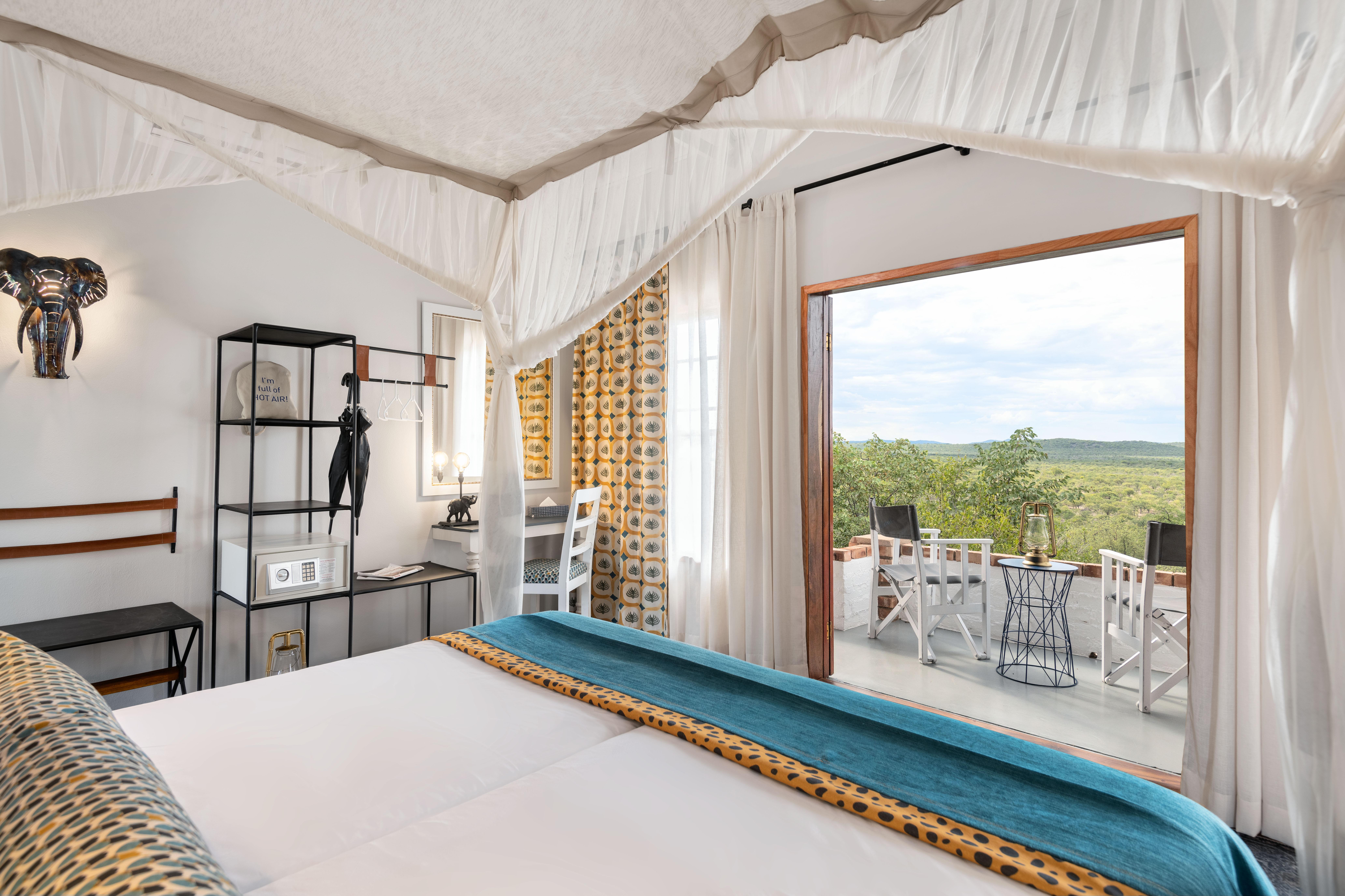 Gondwana Etosha Safari Lodge Okaukuejo Exteriör bild