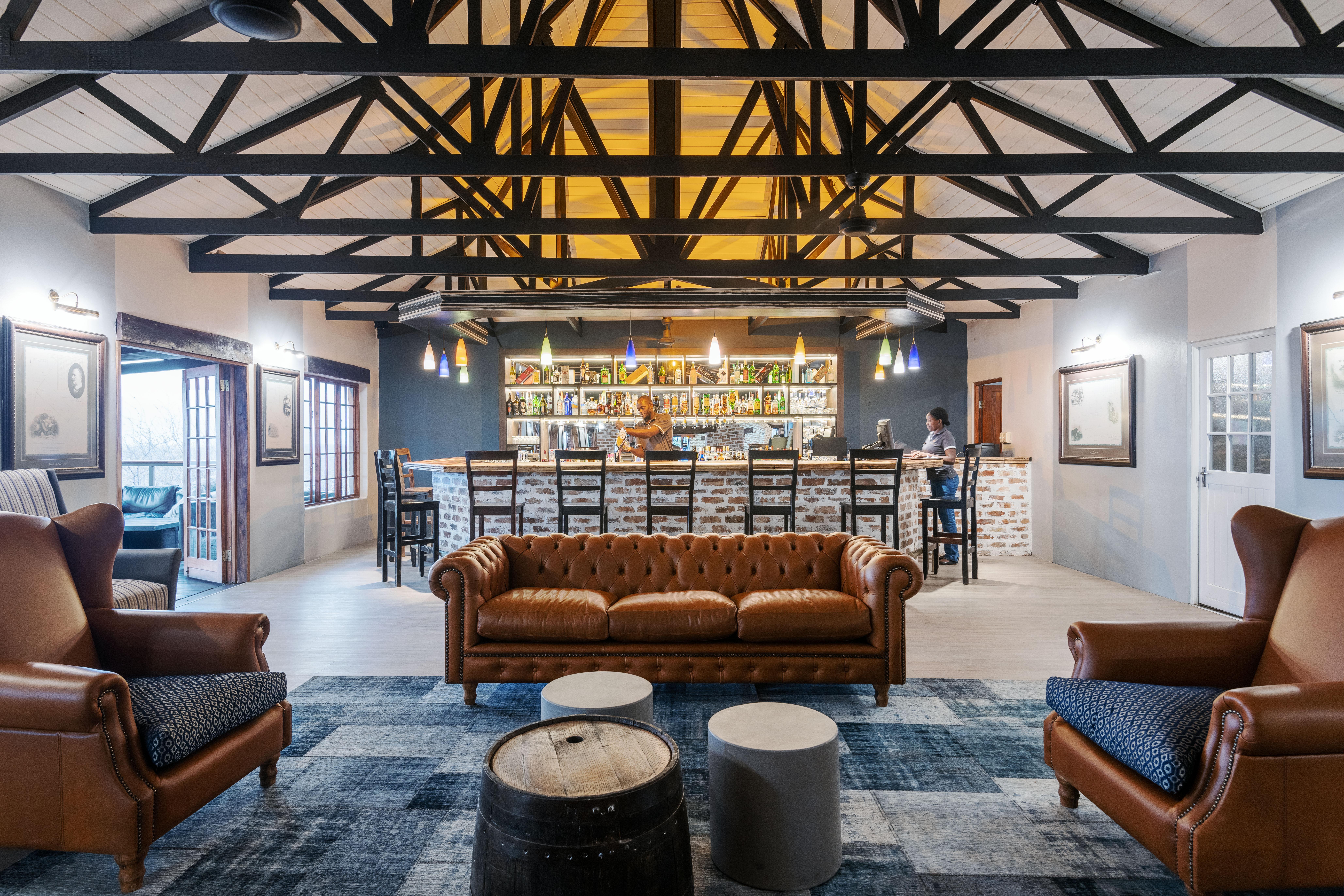 Gondwana Etosha Safari Lodge Okaukuejo Exteriör bild