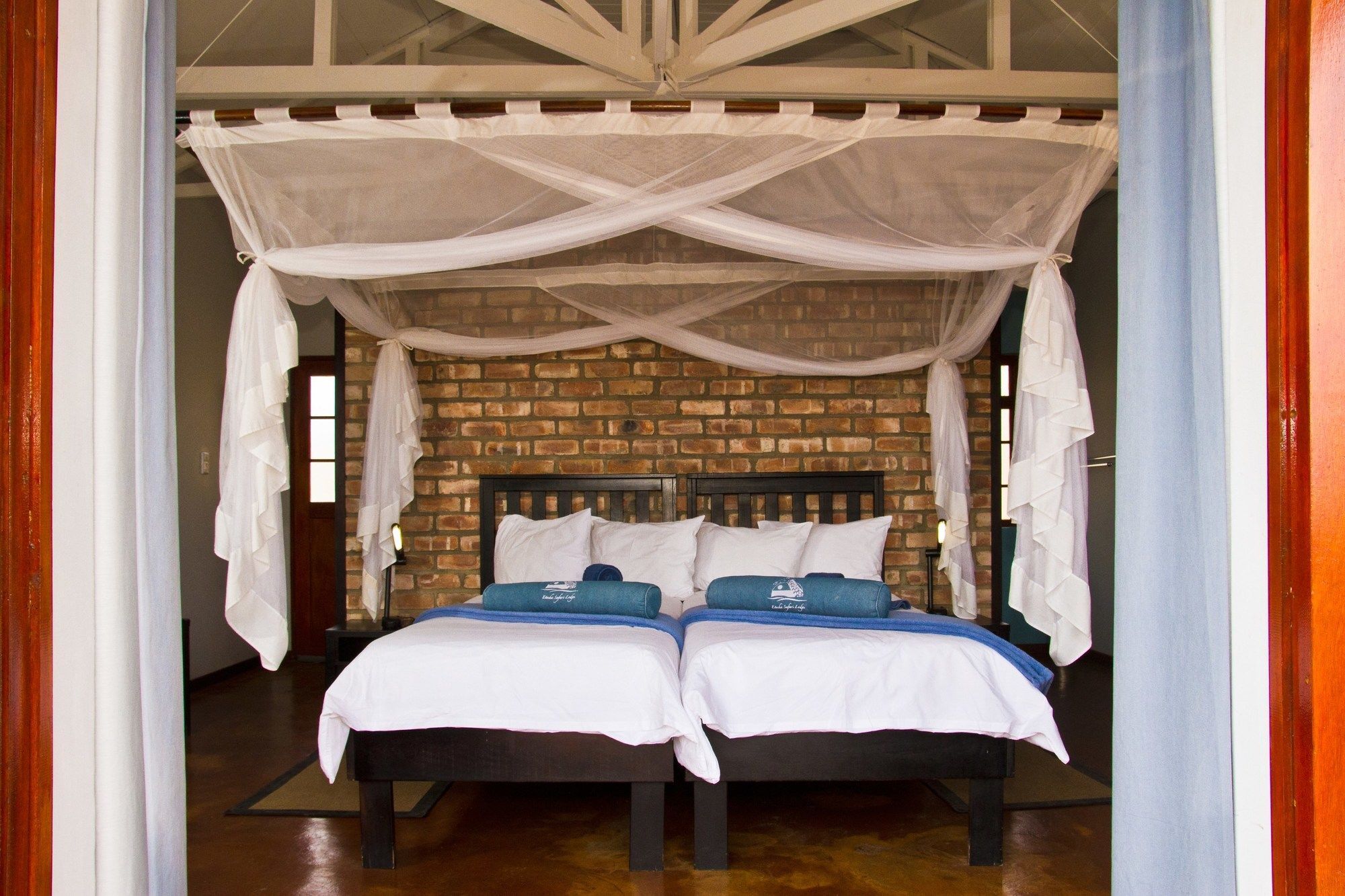 Gondwana Etosha Safari Lodge Okaukuejo Exteriör bild
