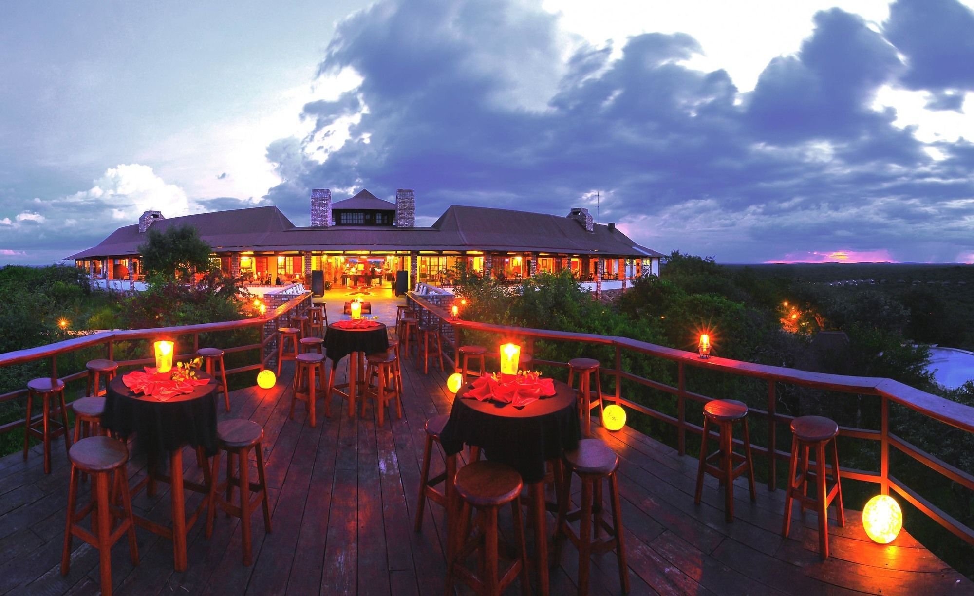 Gondwana Etosha Safari Lodge Okaukuejo Exteriör bild