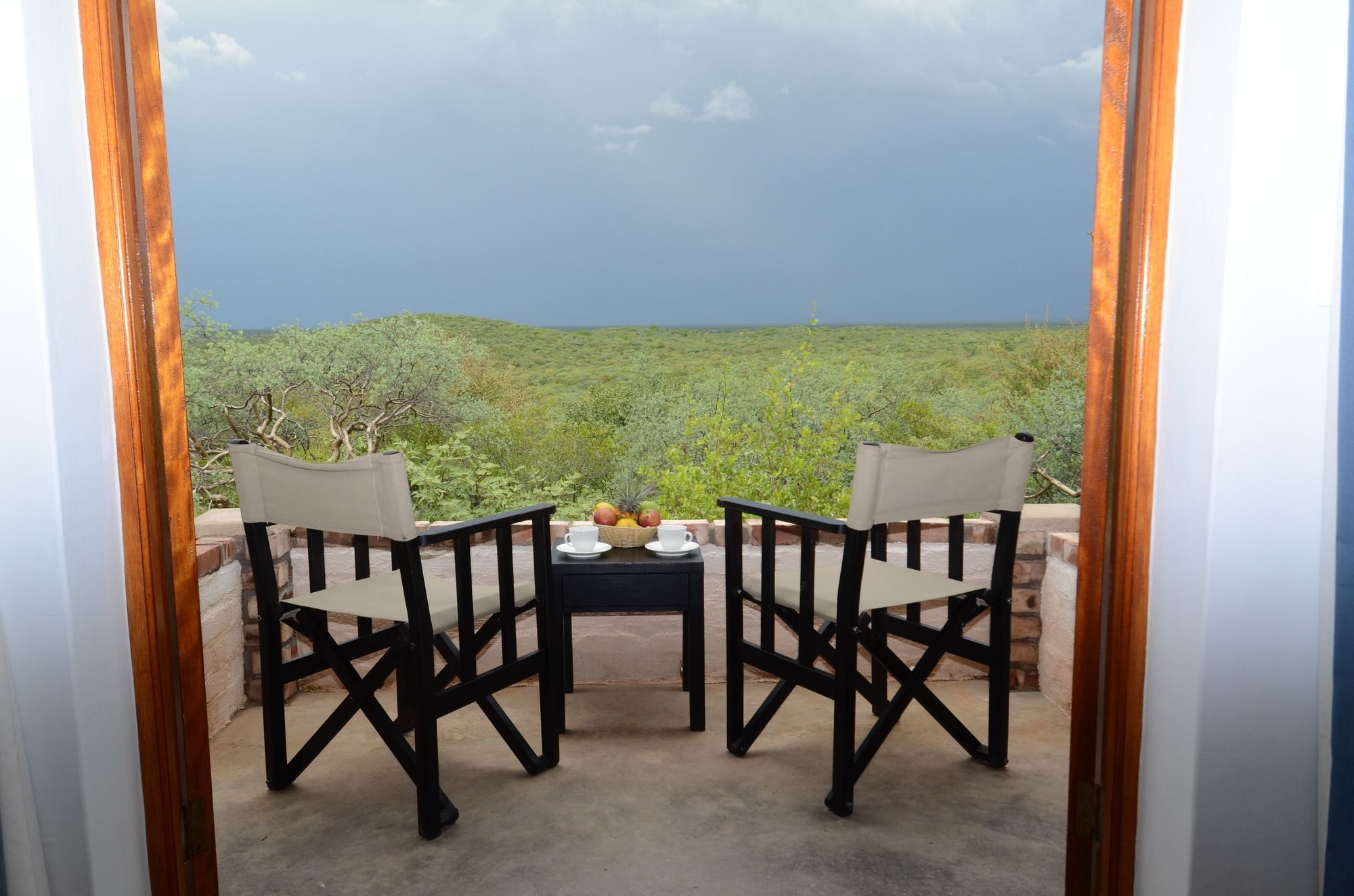 Gondwana Etosha Safari Lodge Okaukuejo Exteriör bild