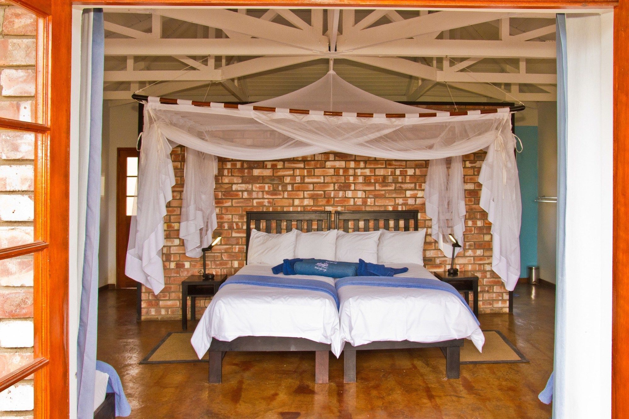 Gondwana Etosha Safari Lodge Okaukuejo Exteriör bild