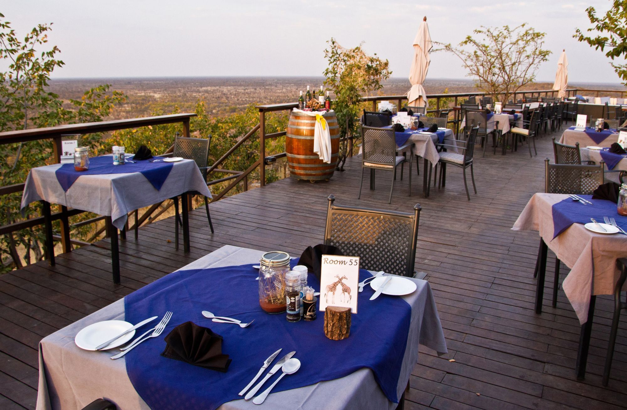 Gondwana Etosha Safari Lodge Okaukuejo Exteriör bild